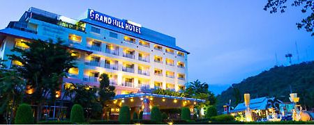 Grand Hill Resort And Spa Nakhon Szavan Kültér fotó