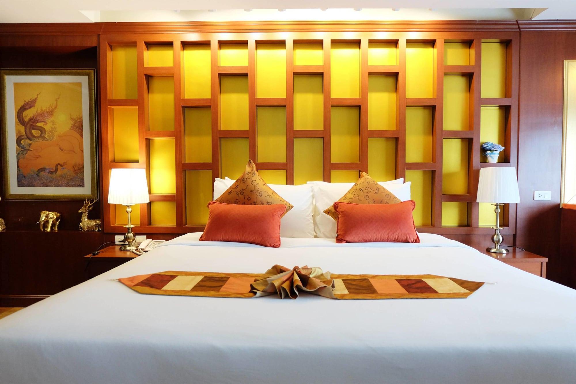Grand Hill Resort And Spa Nakhon Szavan Kültér fotó