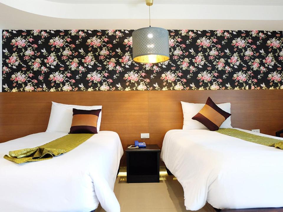 Grand Hill Resort And Spa Nakhon Szavan Kültér fotó